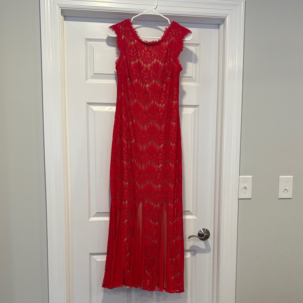 Betsy & Adam Scarlet Lace Maxi Dress